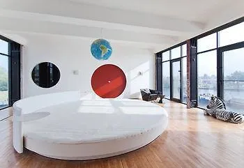 Hotel Industrial House On The Riverside 4*